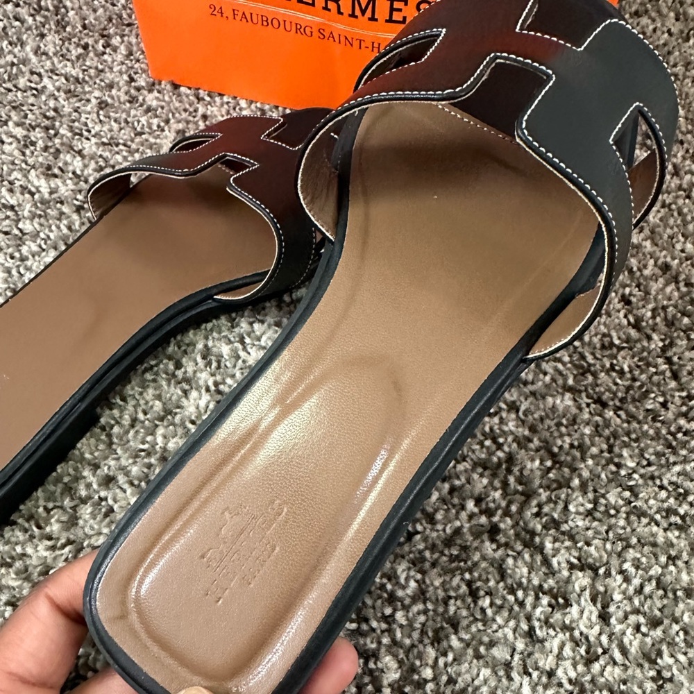 🤍Black Sandals🤍 - Picture 8 of 8